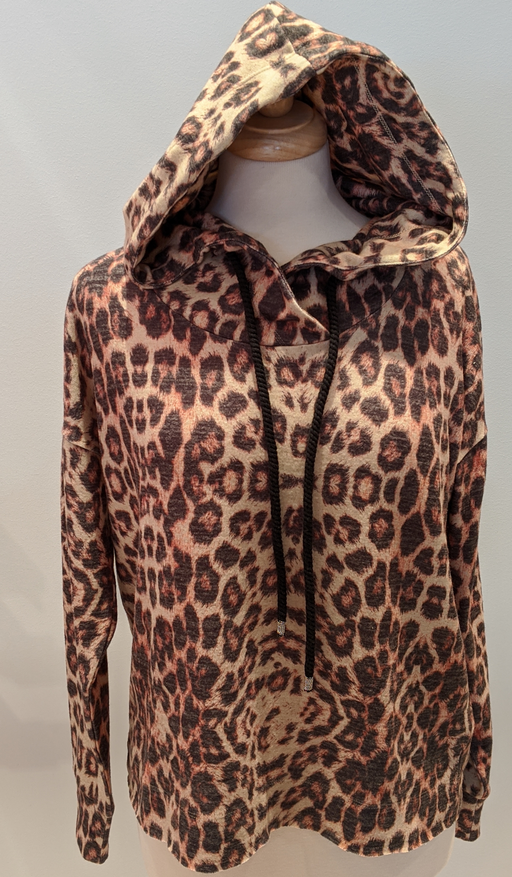Leopard Print Pullover Hoodie - Sonia's Runway