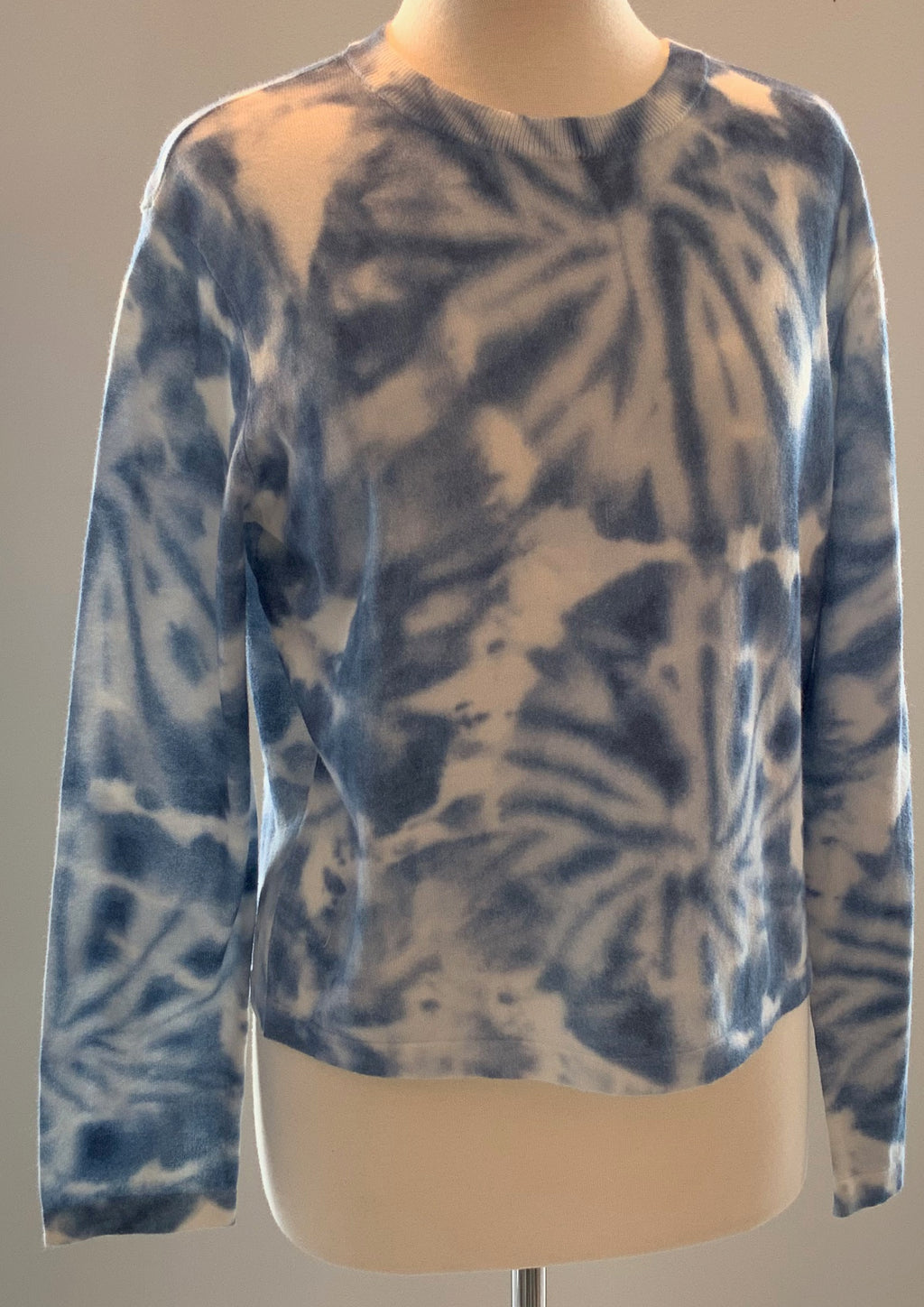 L/S Crewneck Sweater W/Print